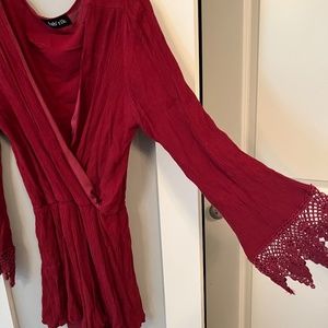 Ruched bell sleeve romper  Size small